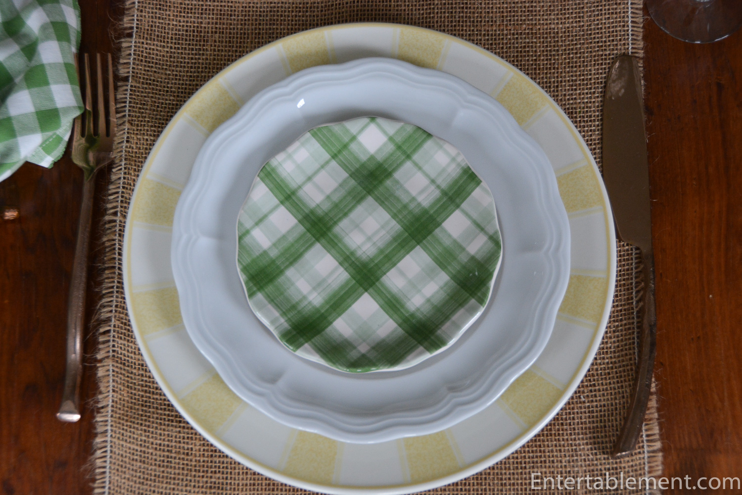 Pier 1 Green Gingham Appetizer Plates3018 Entertablement