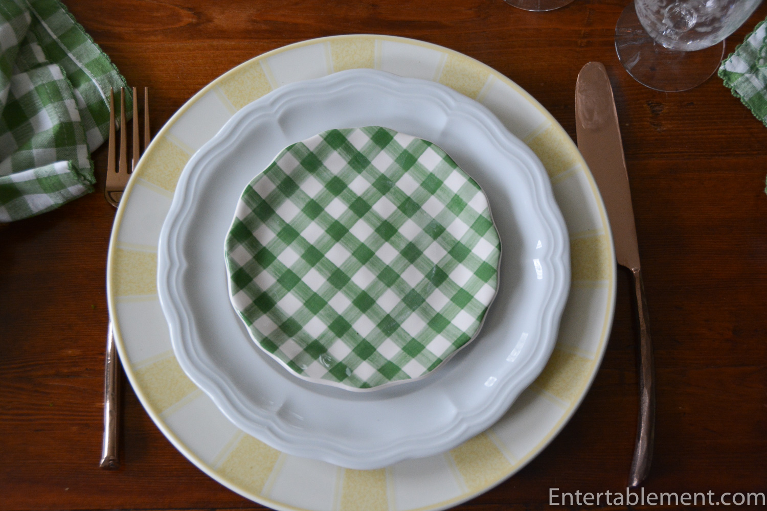 Pier 1 Green Gingham Appetizer Plates3020 Entertablement