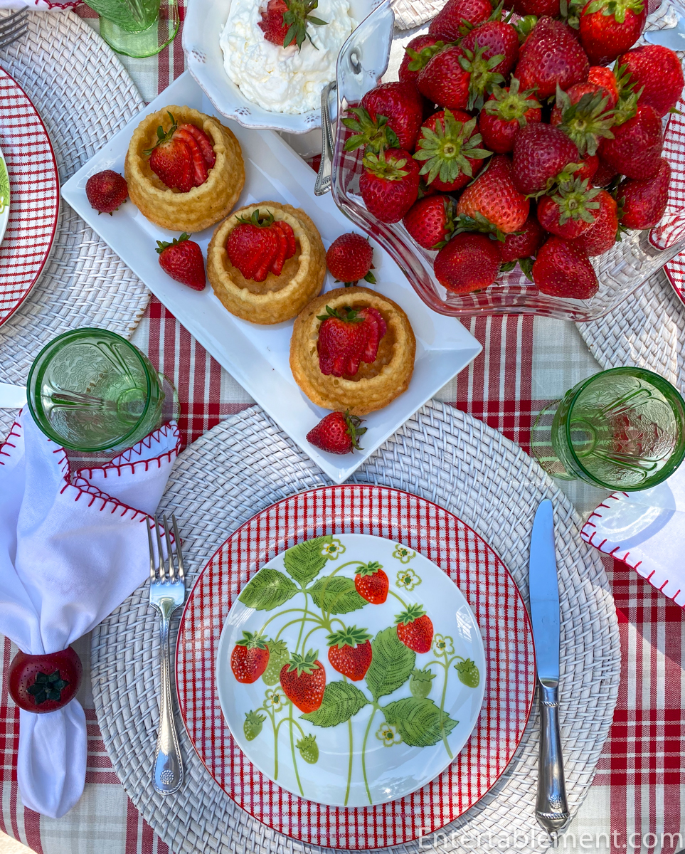  WILD STRAWBERRY プレート23cm4枚 WILD STRAWBERRY プレート23cm4枚 WILD STRAWBERRY プレート23cm4枚