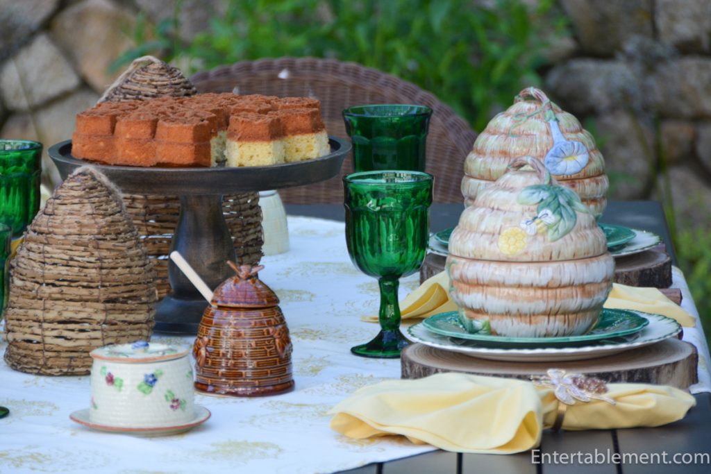 Bee Skep Table