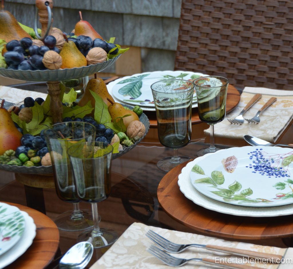 Fruit in a bowl as edible centrepiece on table reminding of letting food shine