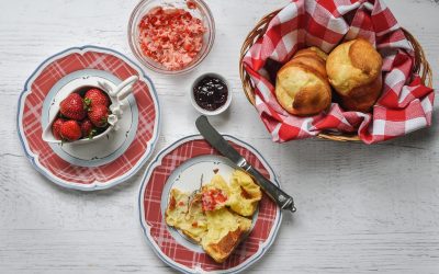 Popovers with Strawberry Butter